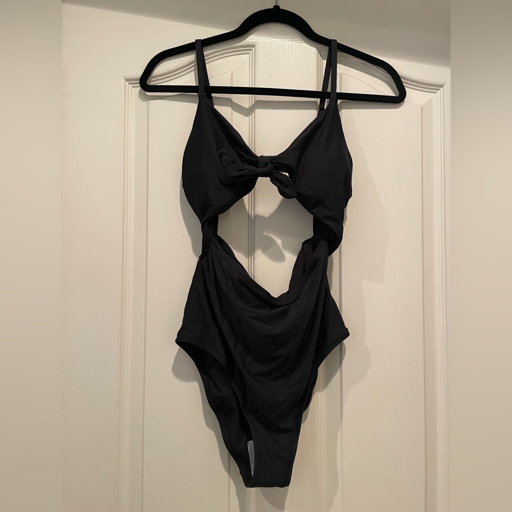 NWT - LC Lauren Conrad 1 piece Bathing Suit
